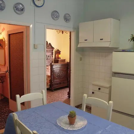 Vakantiehuis Sleeps 2 Wifi